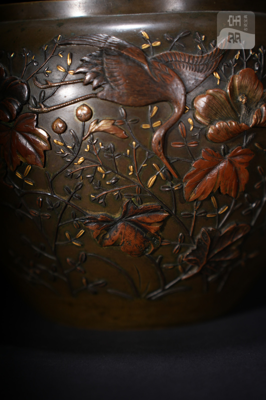 十九世纪 铜浮雕花鸟纹花器 - 图2